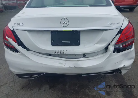 2018 Mercedes-Benz C 300 4Matic из США, поврежденный, VIN WDDWF4KB6JR335264